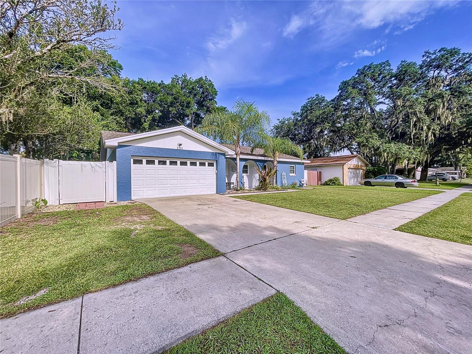 2215 SHERBROOK DR, VALRICO, FL, 33594
