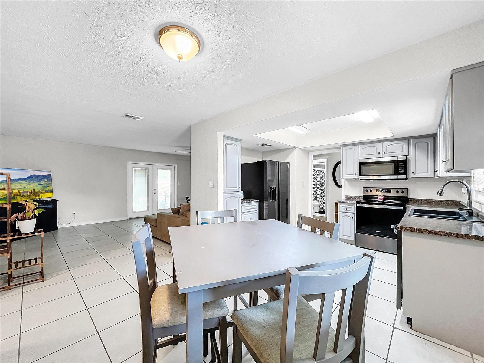 2215 SHERBROOK DR, VALRICO, FL, 33594