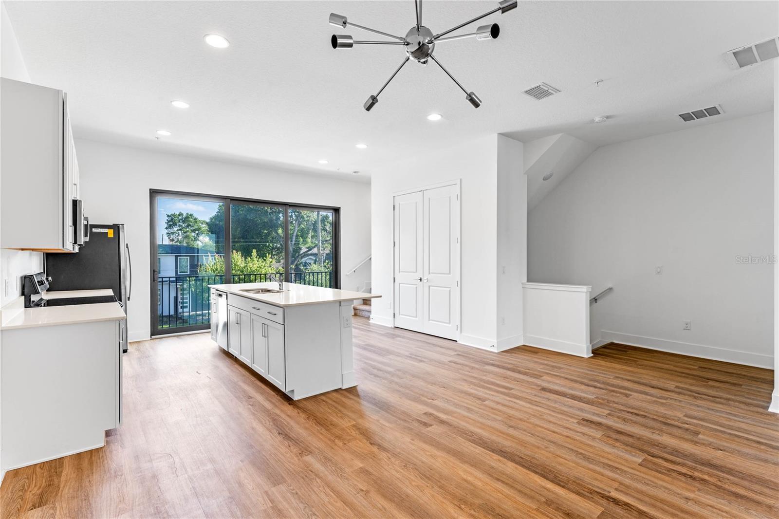 42 W HARDING ST #B, ORLANDO, FL, 32806