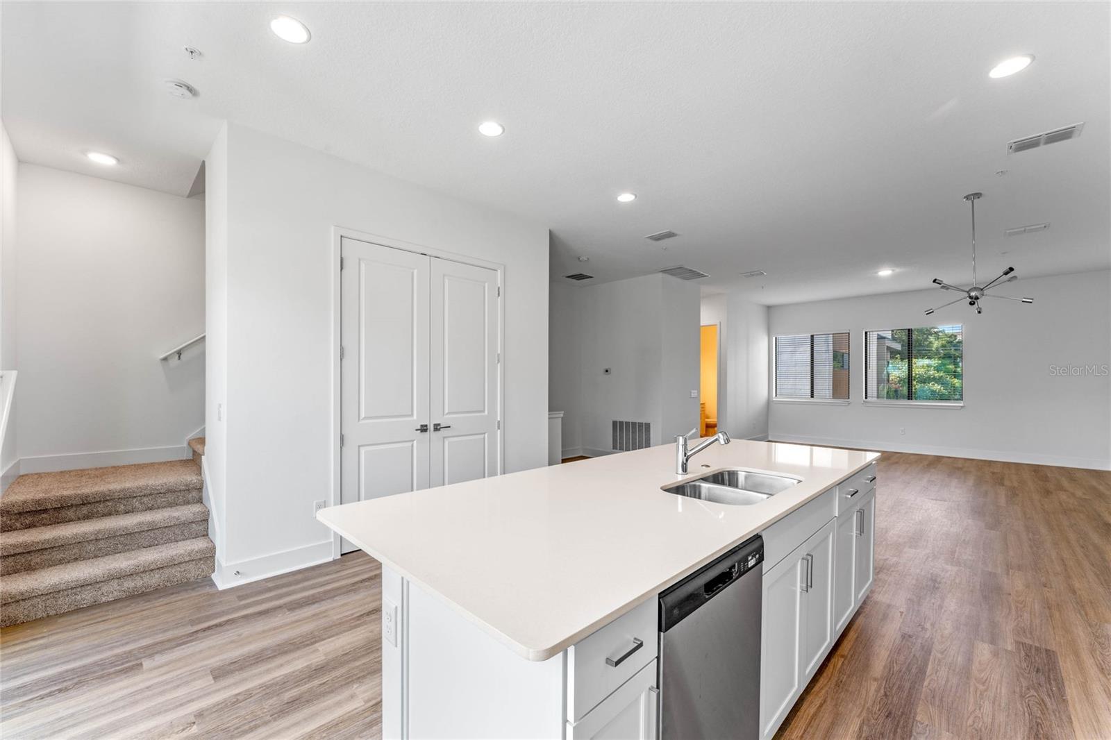 42 W HARDING ST #B, ORLANDO, FL, 32806