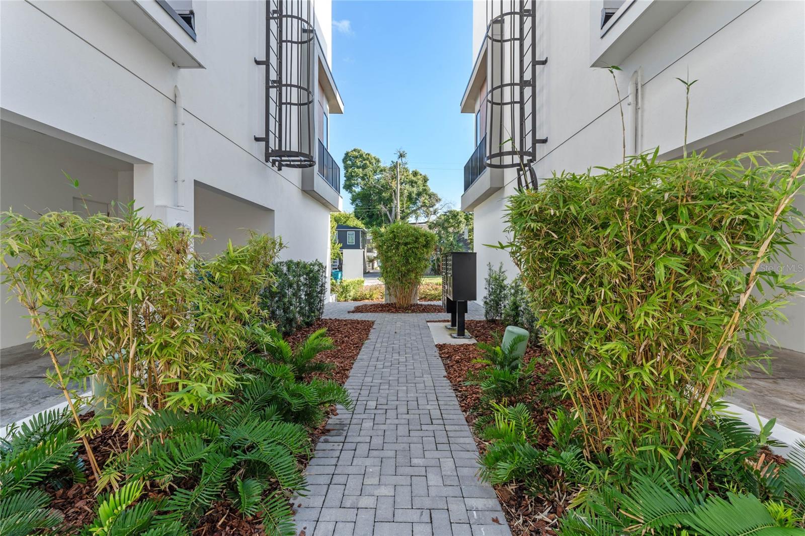 42 W HARDING ST #B, ORLANDO, FL, 32806