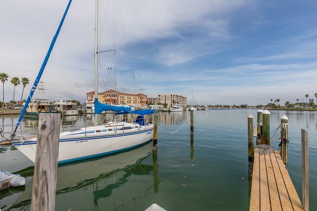 10355 PARADISE BLVD #211, TREASURE ISLAND, FL, 33706
