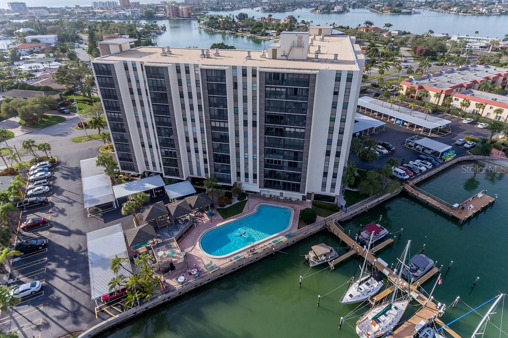 10355 PARADISE BLVD #211, TREASURE ISLAND, FL, 33706