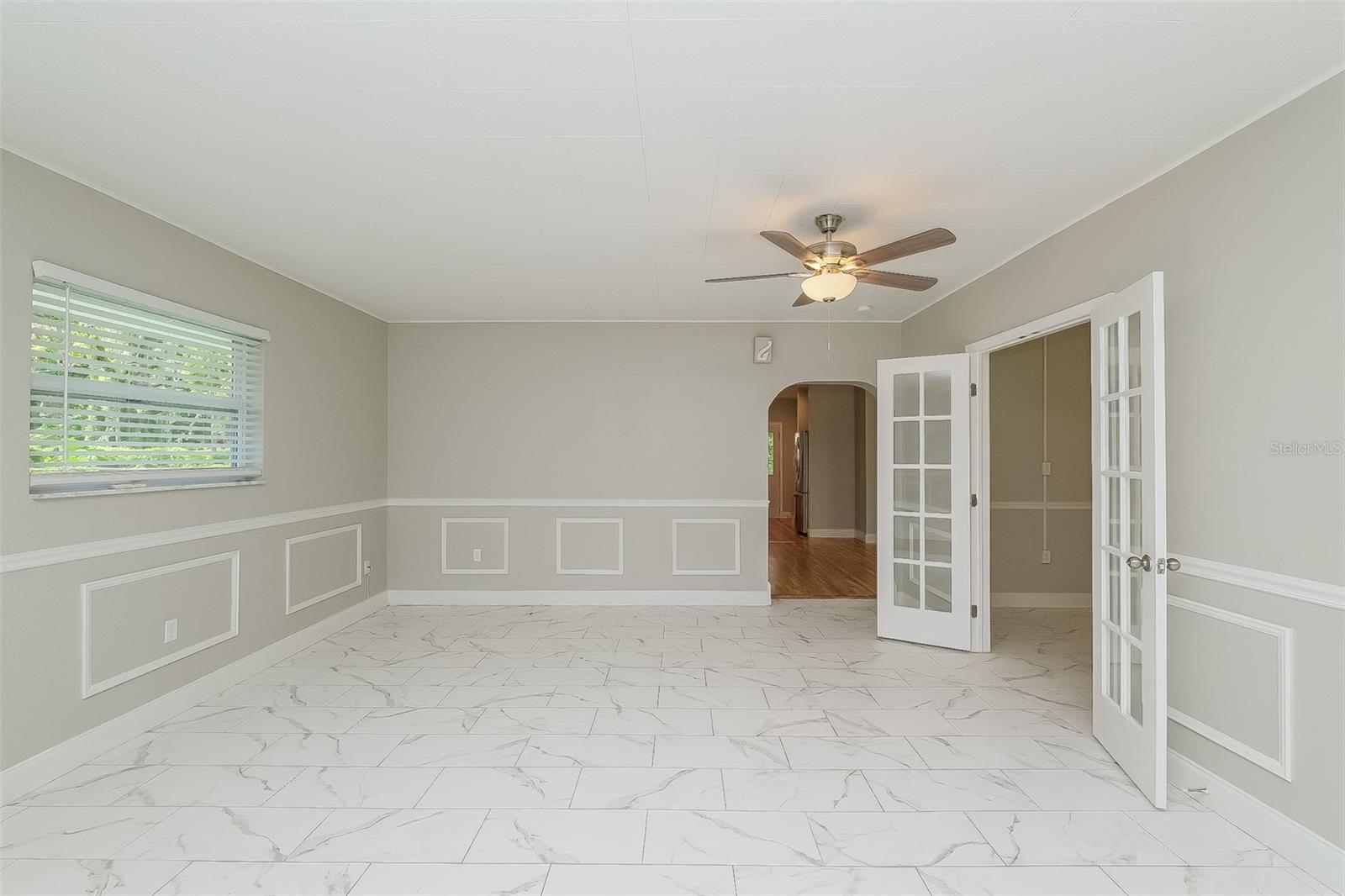 1415 E HENRY AVE, TAMPA, FL, 33604