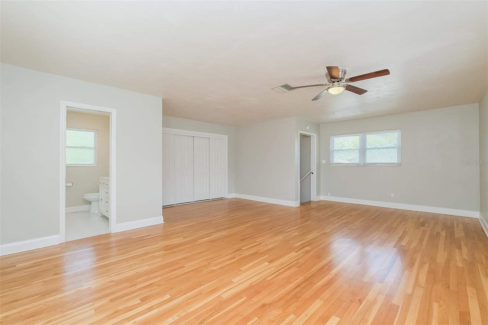 1415 E HENRY AVE, TAMPA, FL, 33604