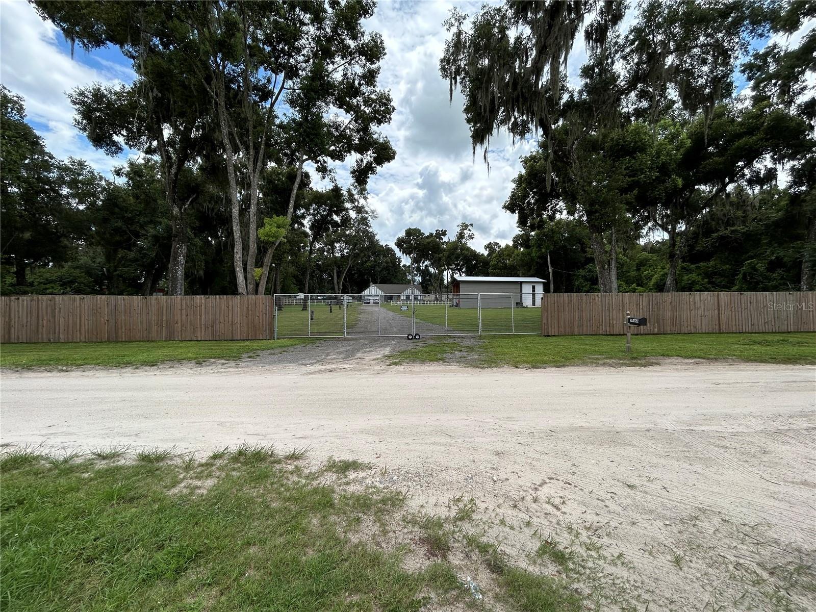 37650 FARR RD, DADE CITY, FL, 33523