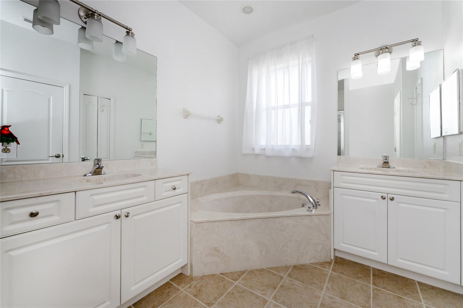 4563 S CHAMBERLAIN BLVD, NORTH PORT, FL, 34286