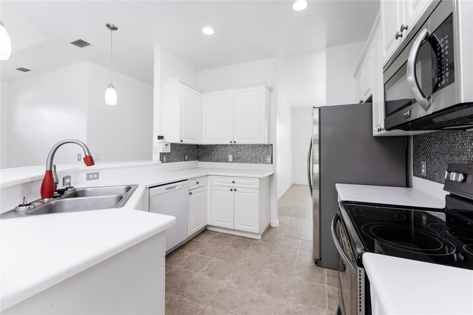4563 S CHAMBERLAIN BLVD, NORTH PORT, FL, 34286
