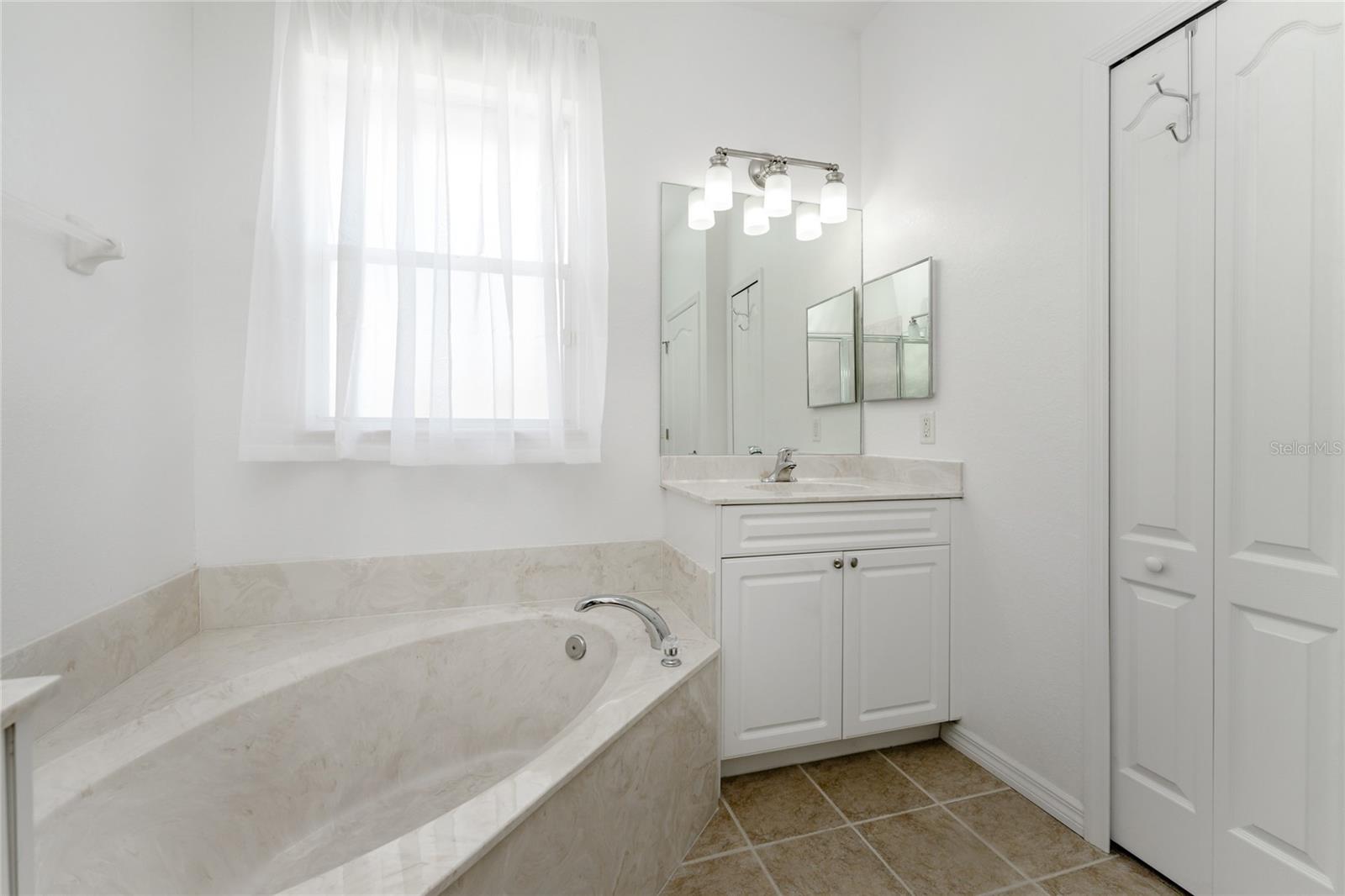 4563 S CHAMBERLAIN BLVD, NORTH PORT, FL, 34286