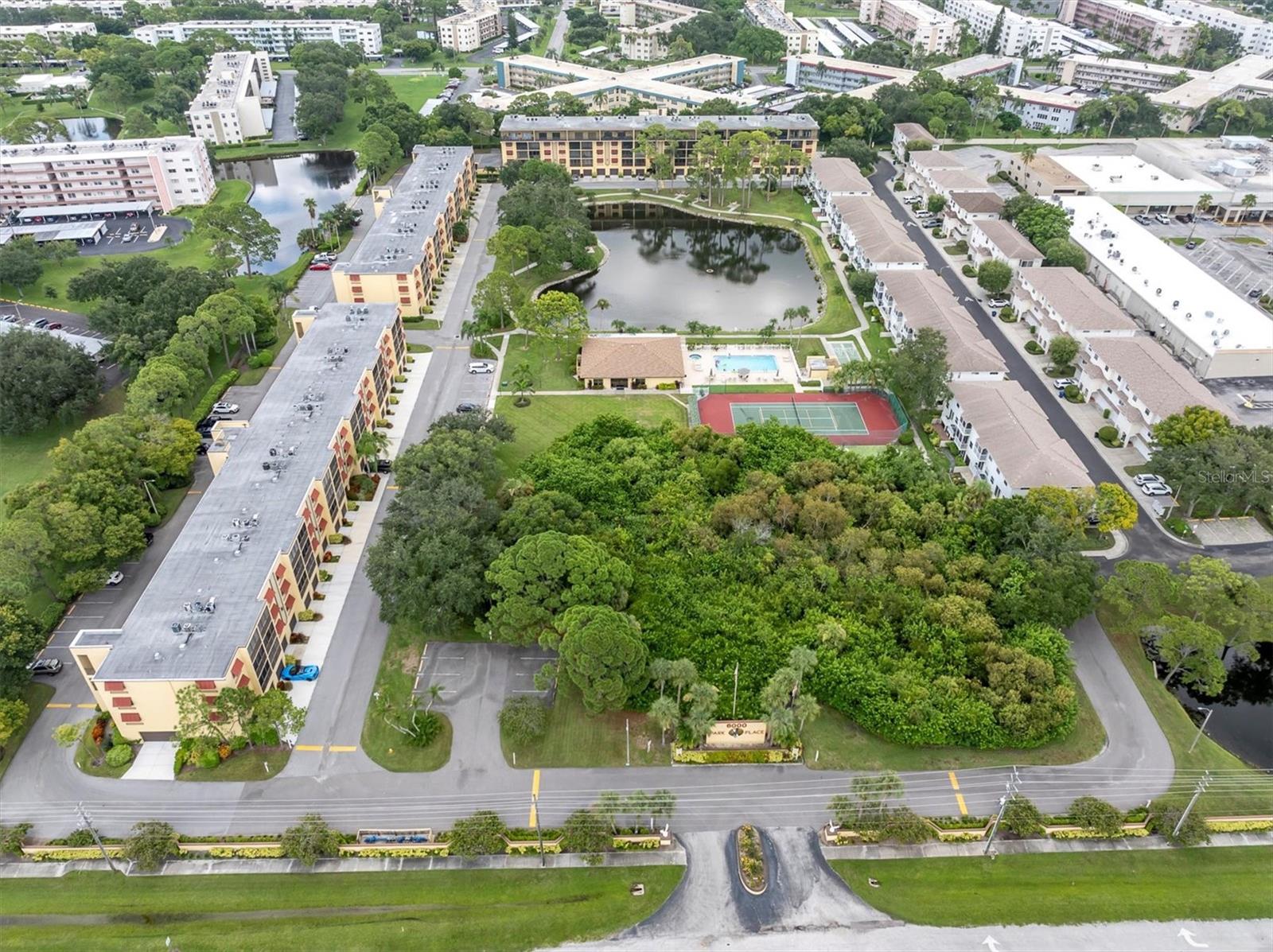 5817 PARK ST N #402, ST PETERSBURG, FL, 33709
