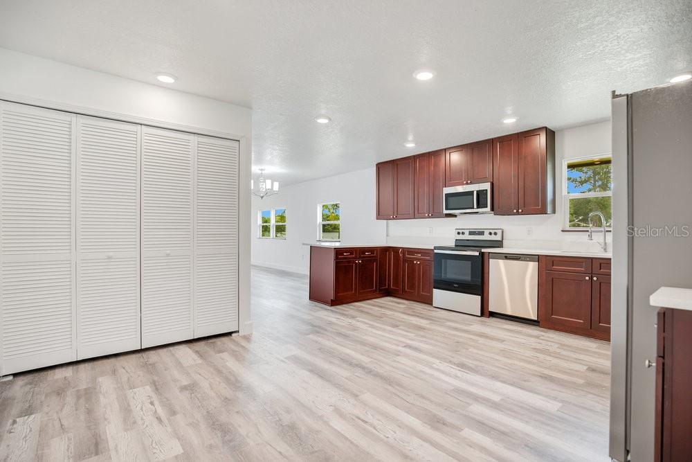 114 LAKE EDGE TRL, INTERLACHEN, FL, 32148