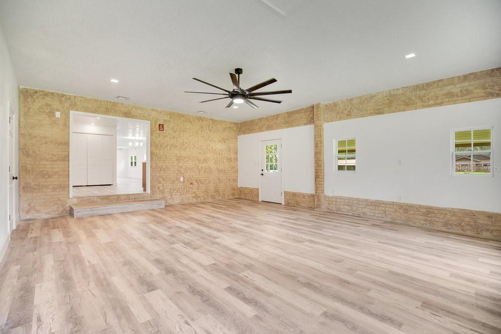 114 LAKE EDGE TRL, INTERLACHEN, FL, 32148