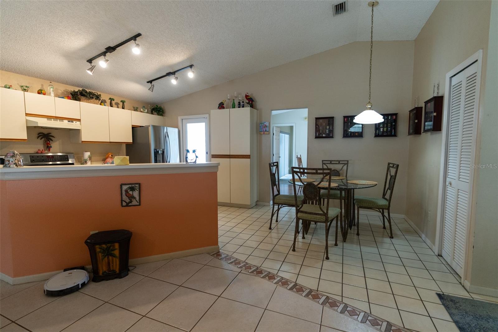 24213 TWIN LAKE DR, LAND O LAKES, FL, 34639