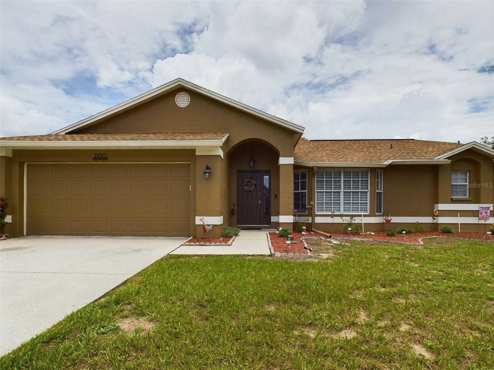 24213 TWIN LAKE DR, LAND O LAKES, FL, 34639