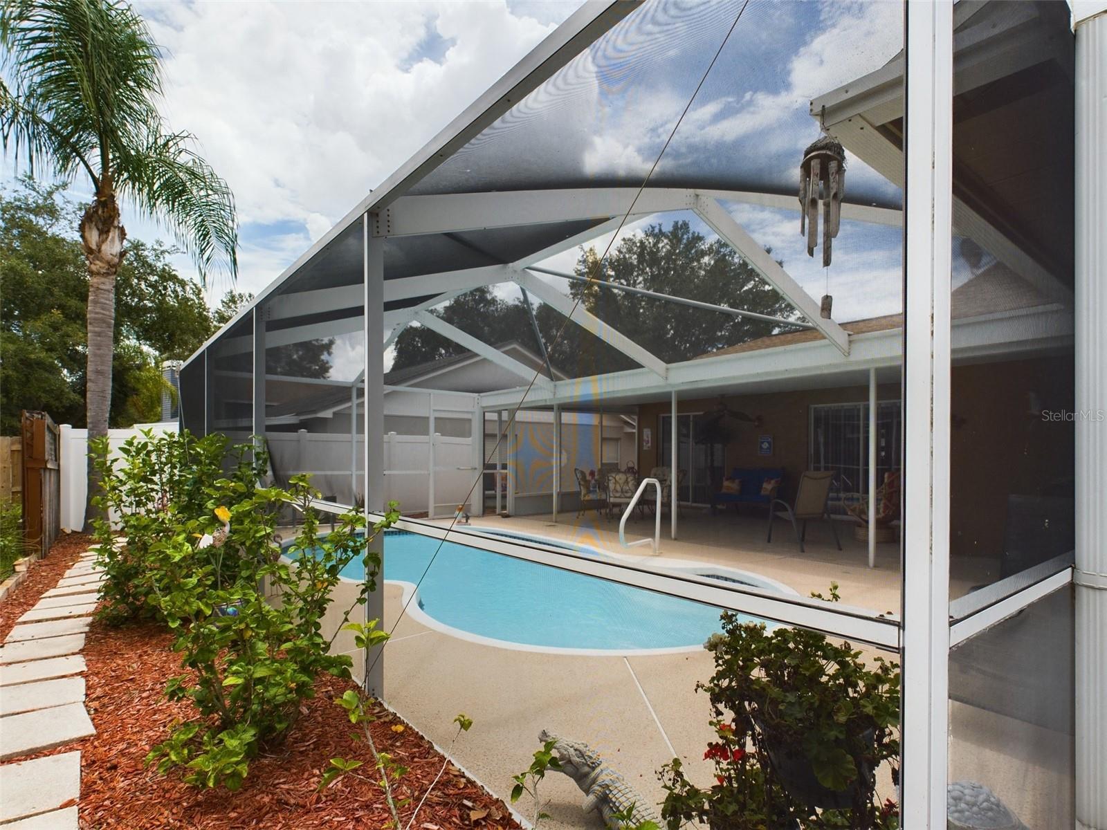 24213 TWIN LAKE DR, LAND O LAKES, FL, 34639