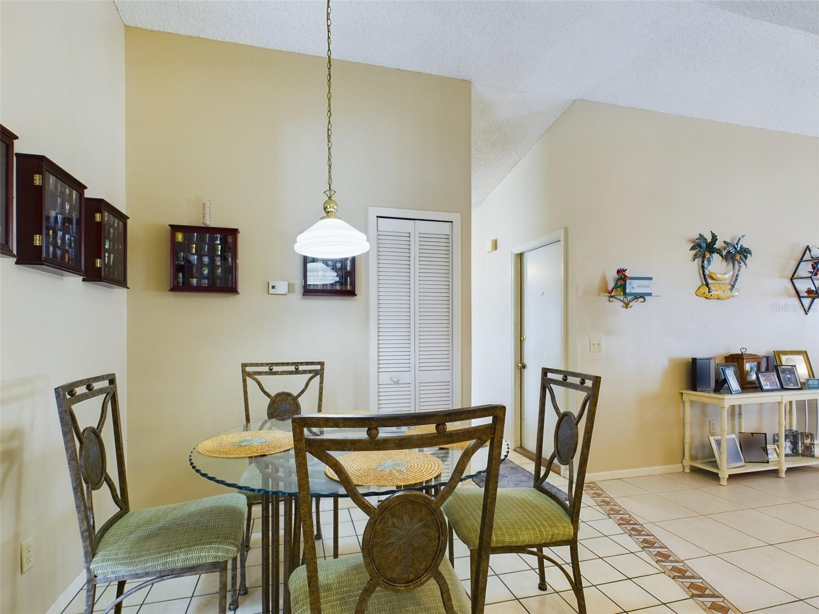 24213 TWIN LAKE DR, LAND O LAKES, FL, 34639