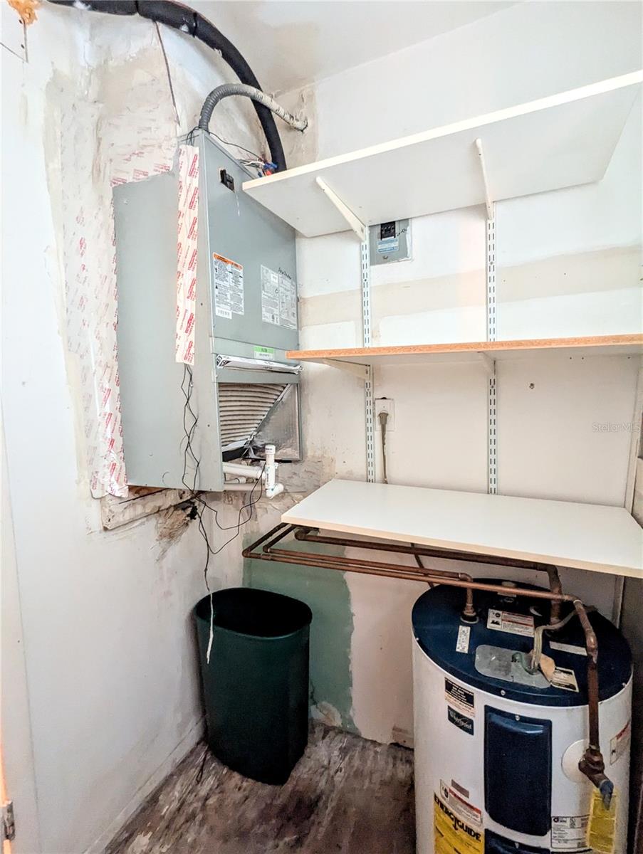 2125 CANAL DR #B23, BRADENTON, FL, 34207