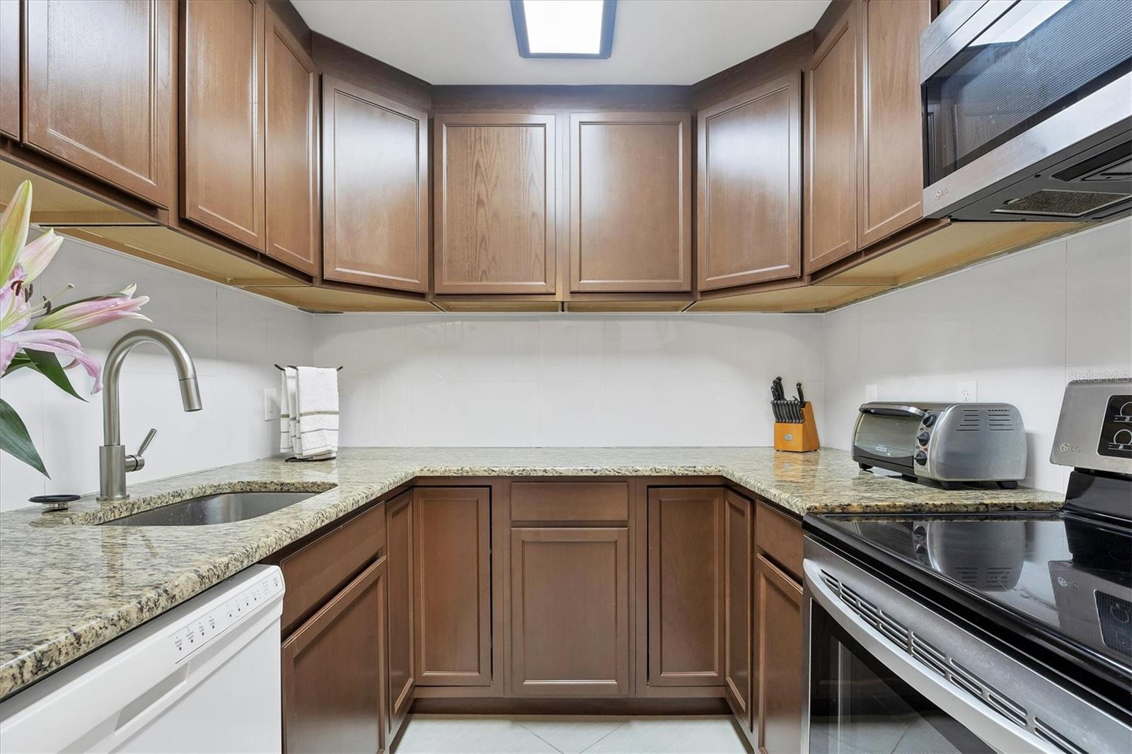 3245 BENEVA RD #104, SARASOTA, FL, 34232