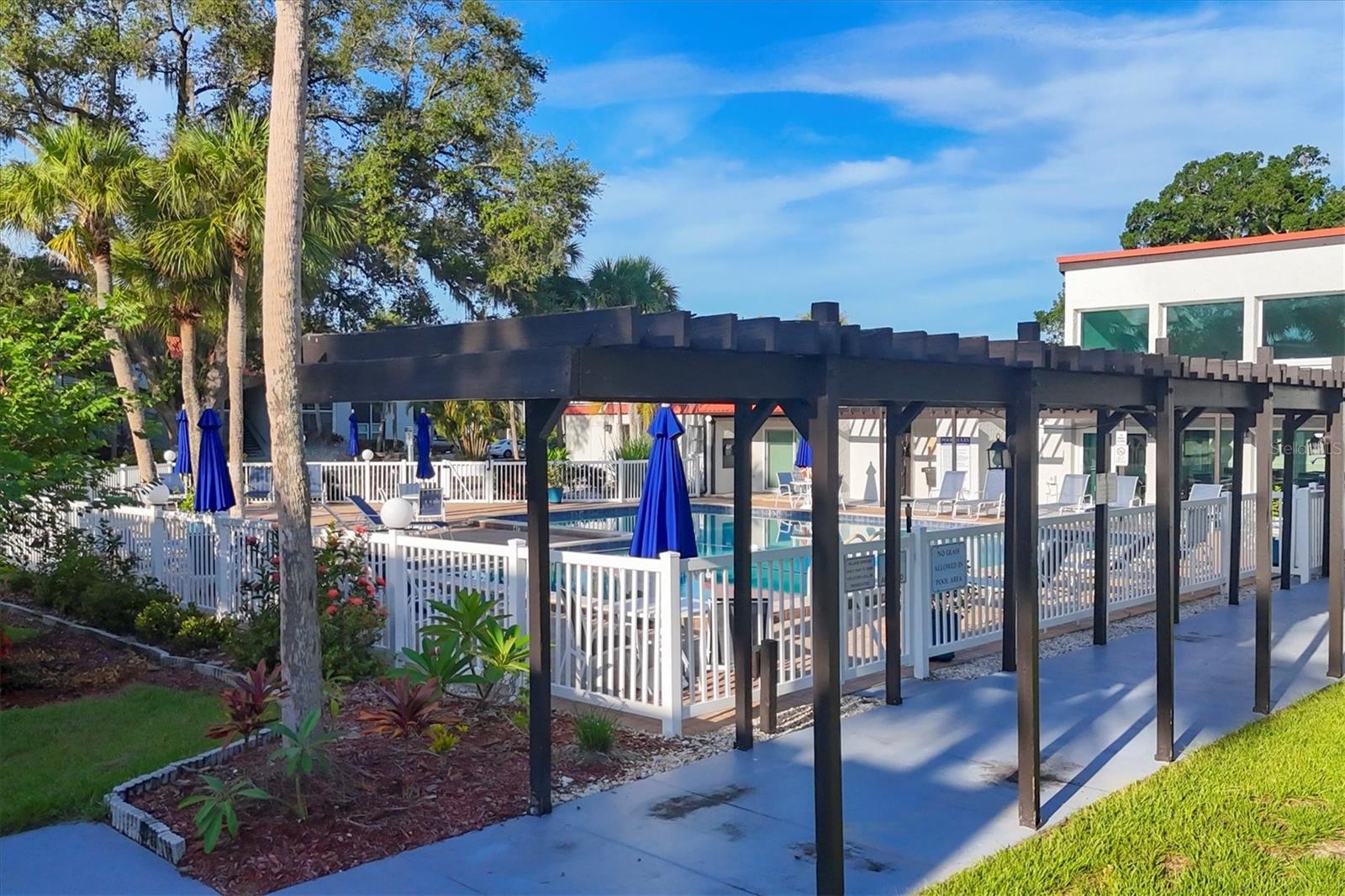 3245 BENEVA RD #104, SARASOTA, FL, 34232