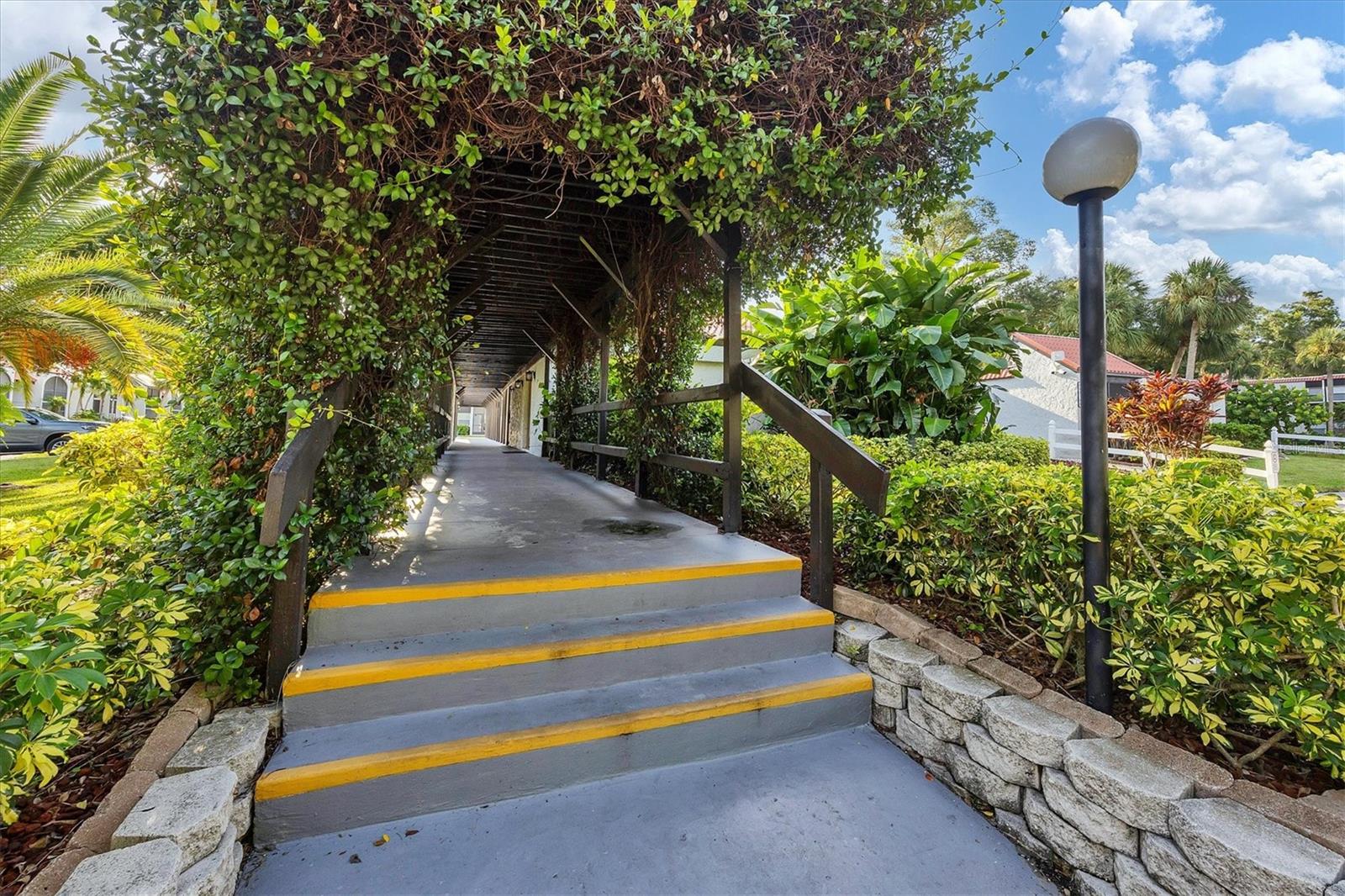 3245 BENEVA RD #104, SARASOTA, FL, 34232