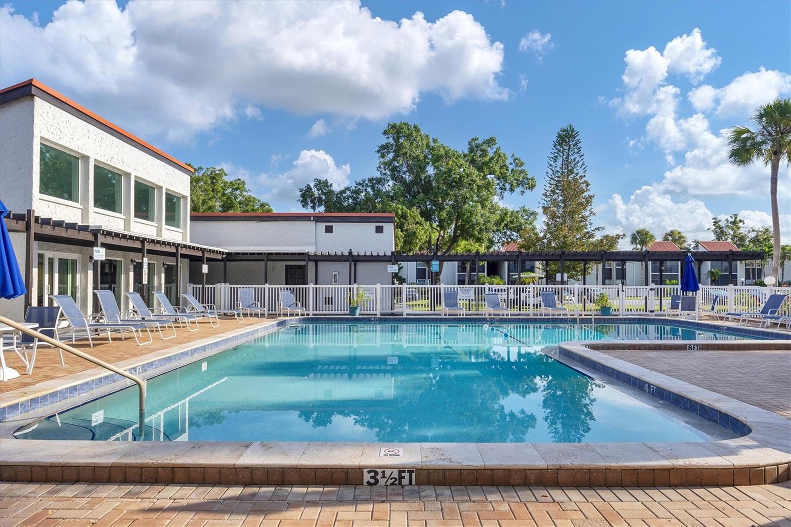 3245 BENEVA RD #104, SARASOTA, FL, 34232