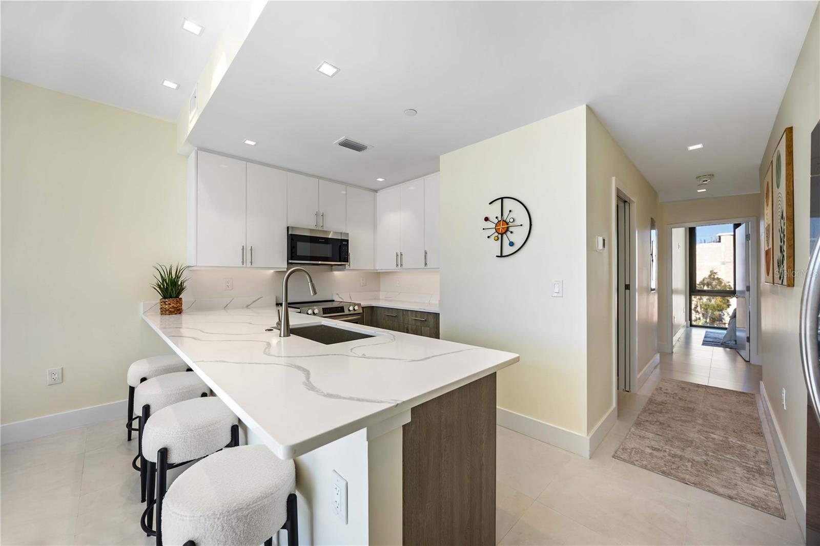 1558 4TH ST #402, SARASOTA, FL, 34236