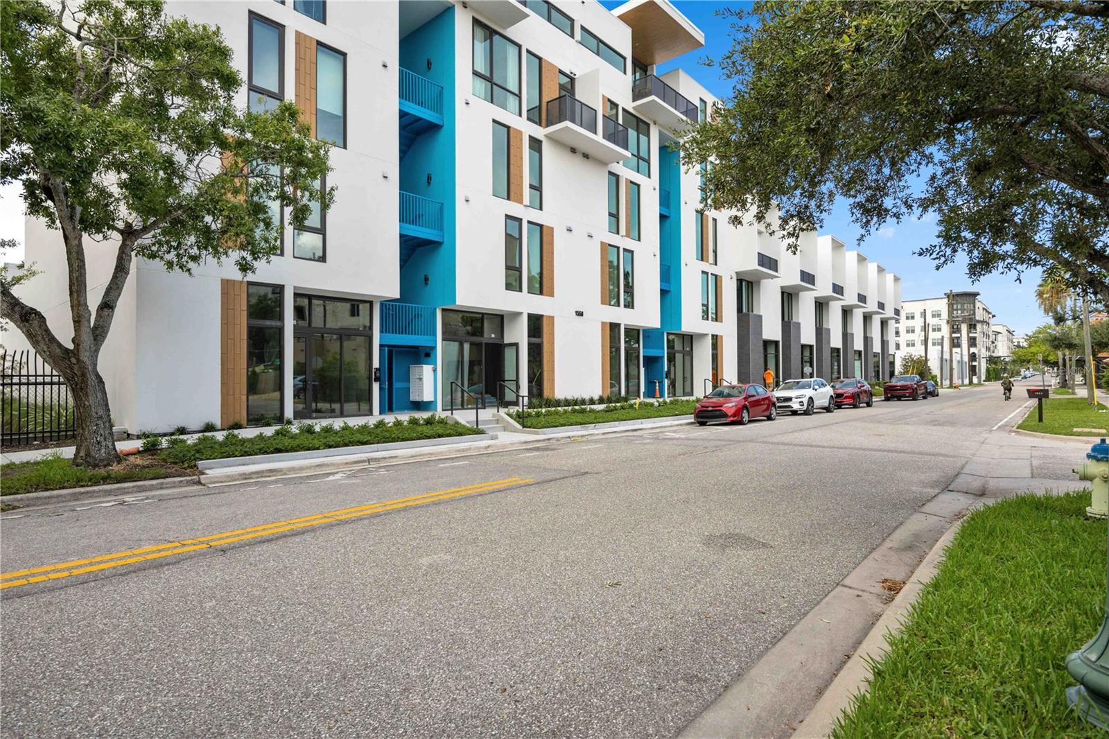 1558 4TH ST #402, SARASOTA, FL, 34236