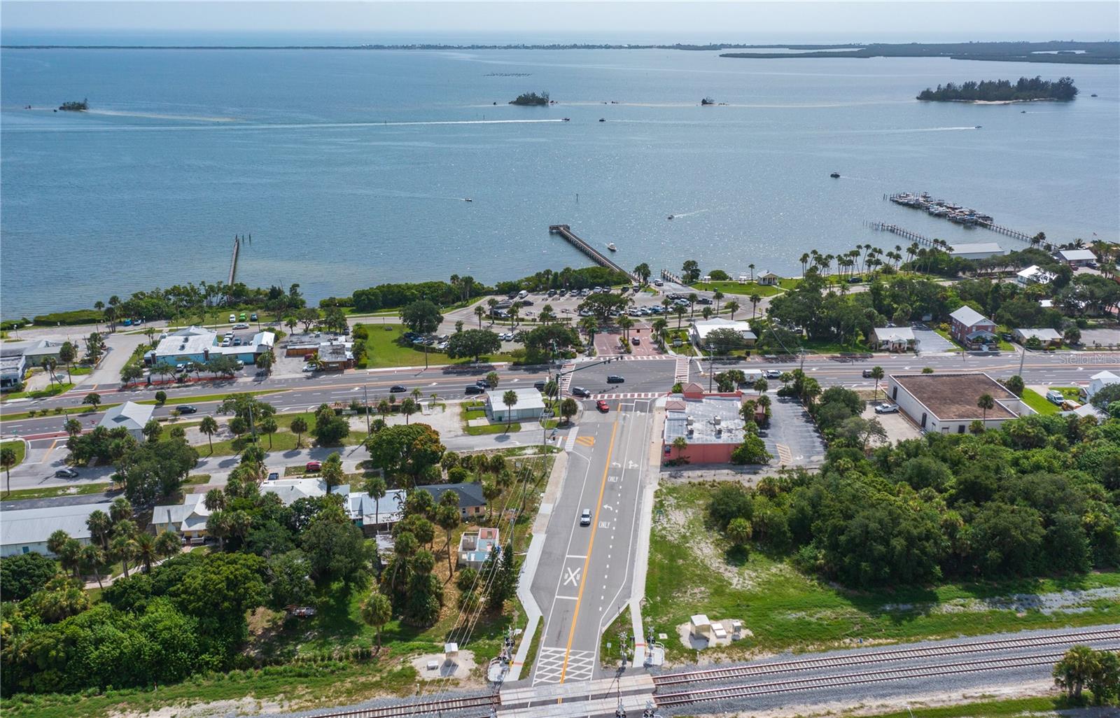919 MAIN ST, SEBASTIAN, FL, 32958