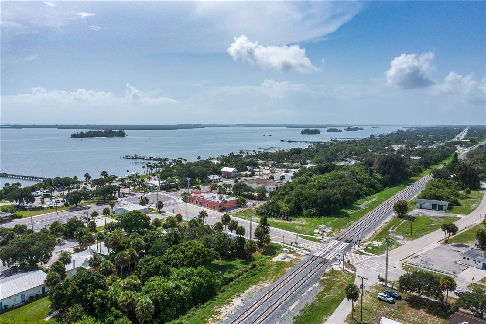 919 MAIN ST, SEBASTIAN, FL, 32958
