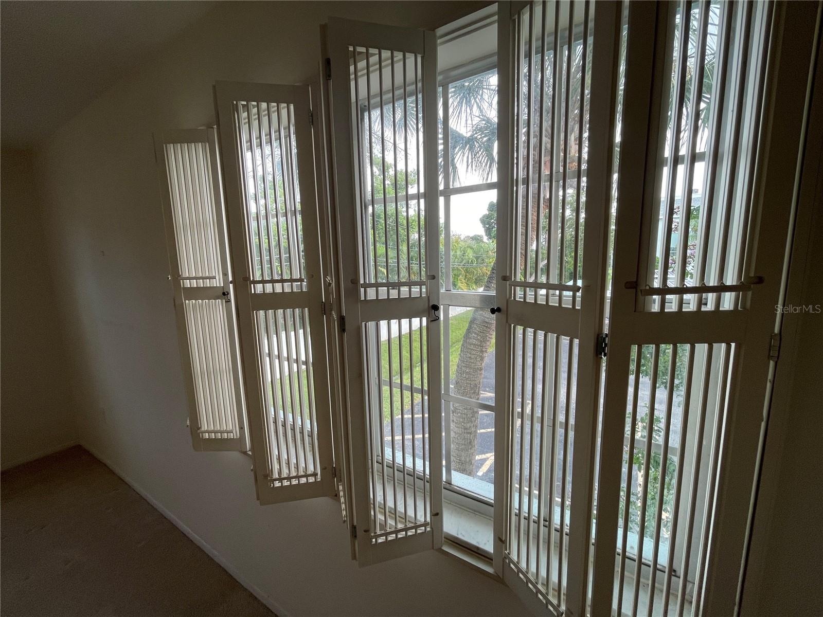 1706 BELLEAIR FOREST DR #214, BELLEAIR, FL, 33756