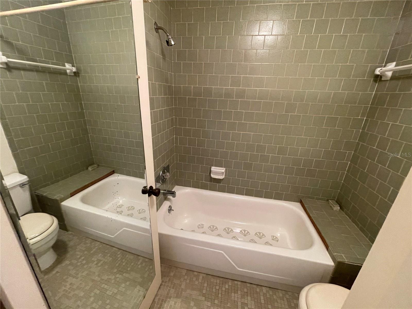 1706 BELLEAIR FOREST DR #214, BELLEAIR, FL, 33756