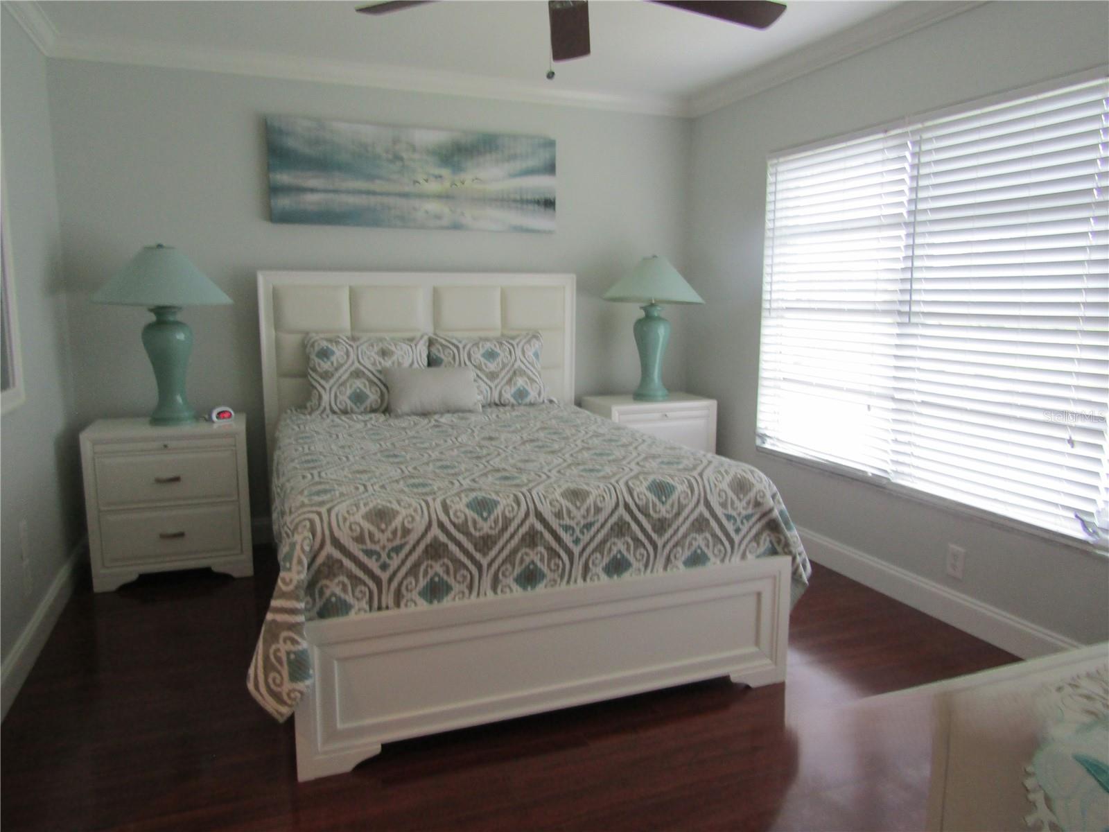 7351 W COUNTRY CLUB DR N #202, SARASOTA, FL, 34243