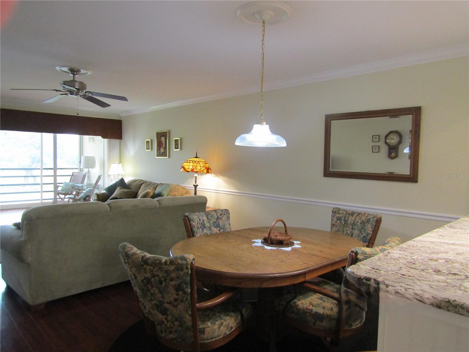 7351 W COUNTRY CLUB DR N #202, SARASOTA, FL, 34243