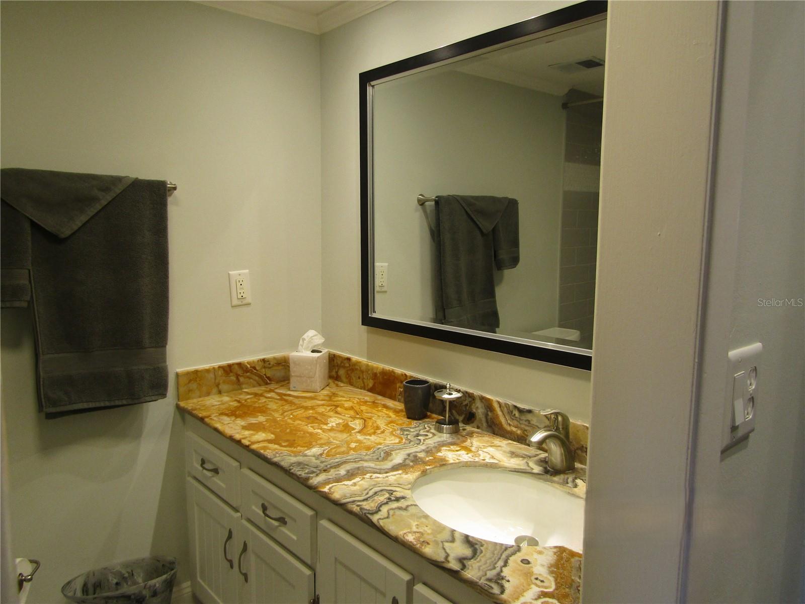 7351 W COUNTRY CLUB DR N #202, SARASOTA, FL, 34243