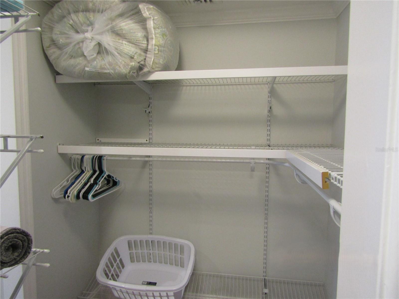 7351 W COUNTRY CLUB DR N #202, SARASOTA, FL, 34243