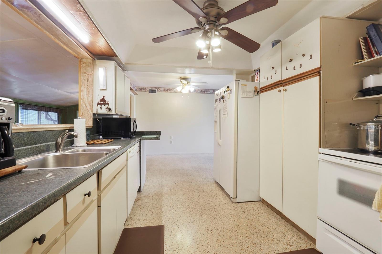 306 LASAYETTE DR NE, PORT CHARLOTTE, FL, 33952