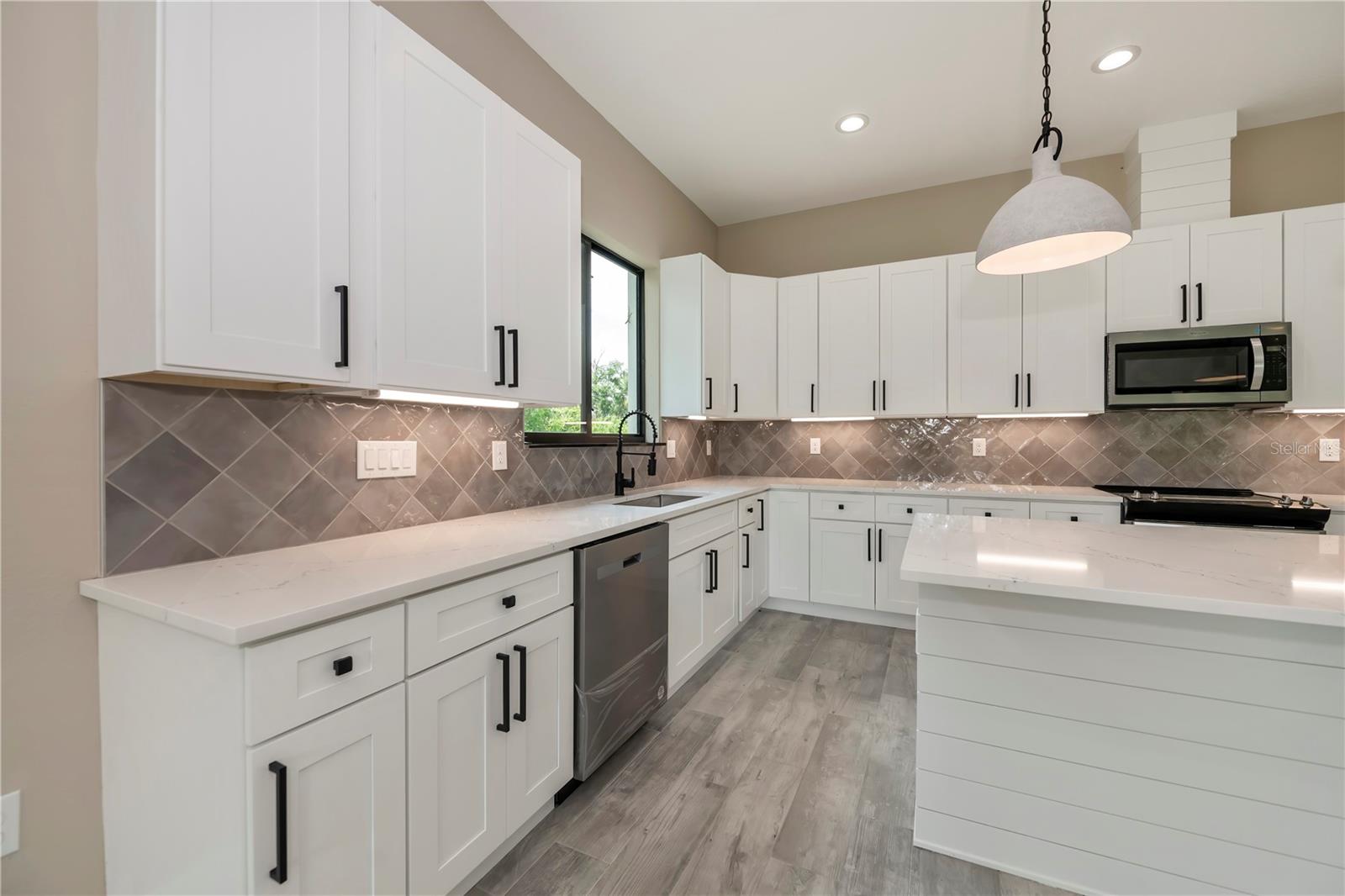 205 COUGAR WAY, ROTONDA WEST, FL, 33947