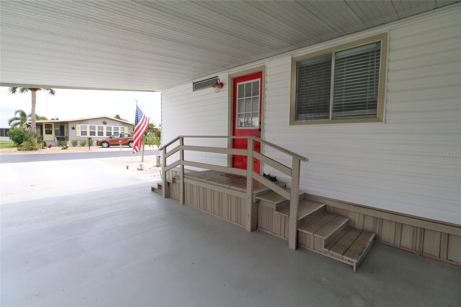 119 S SAINT THOMAS CIR, APOLLO BEACH, FL, 33572