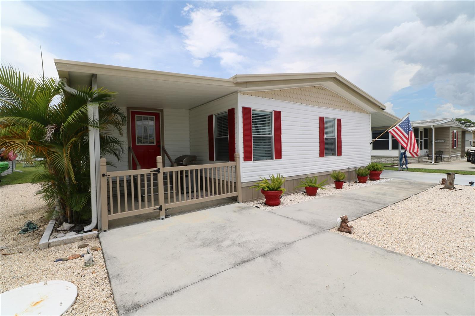 119 S SAINT THOMAS CIR, APOLLO BEACH, FL, 33572