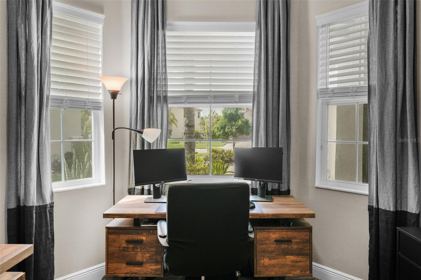 30900 LINDENTREE DR, WESLEY CHAPEL, FL, 33543