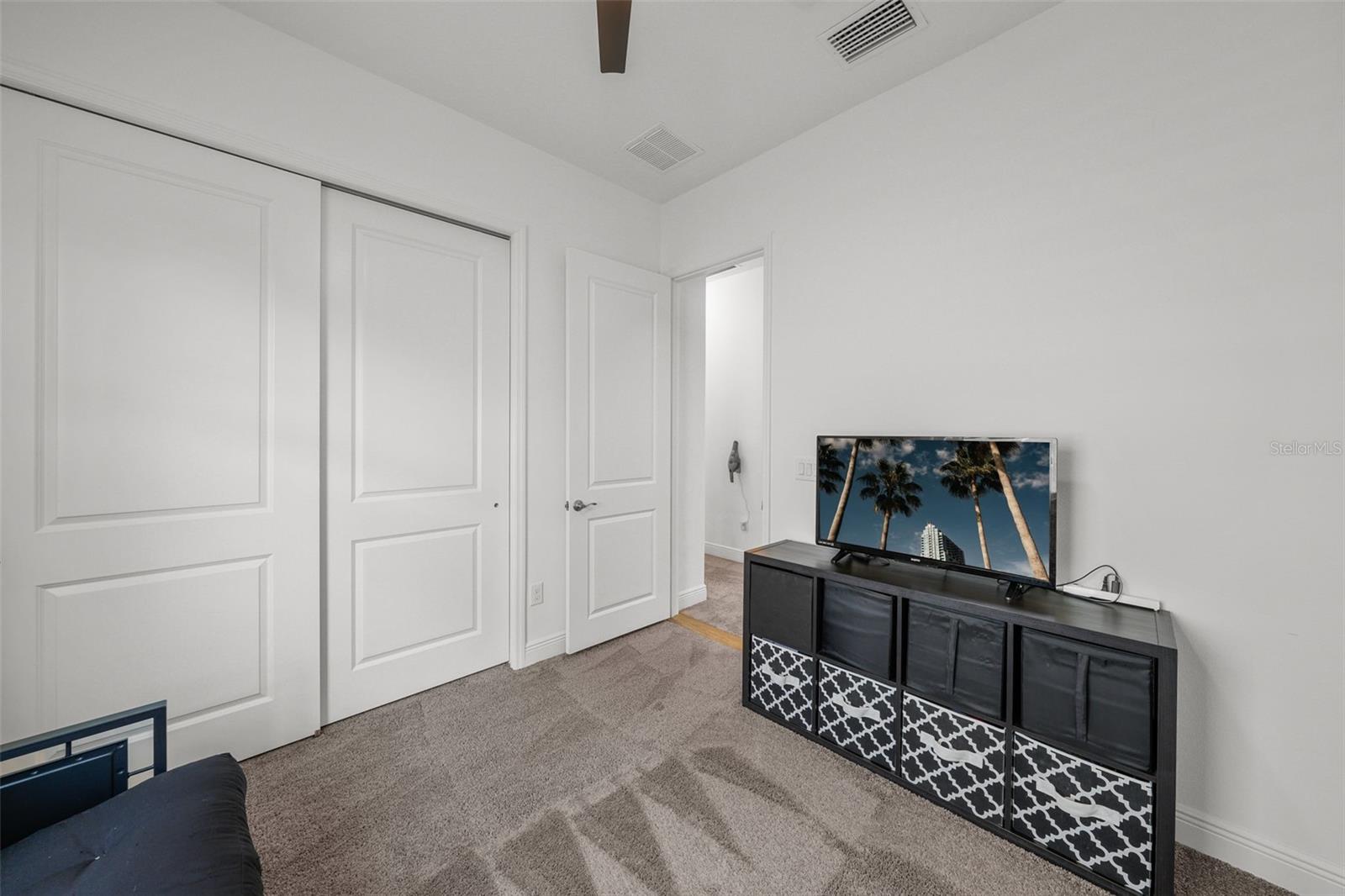 30900 LINDENTREE DR, WESLEY CHAPEL, FL, 33543