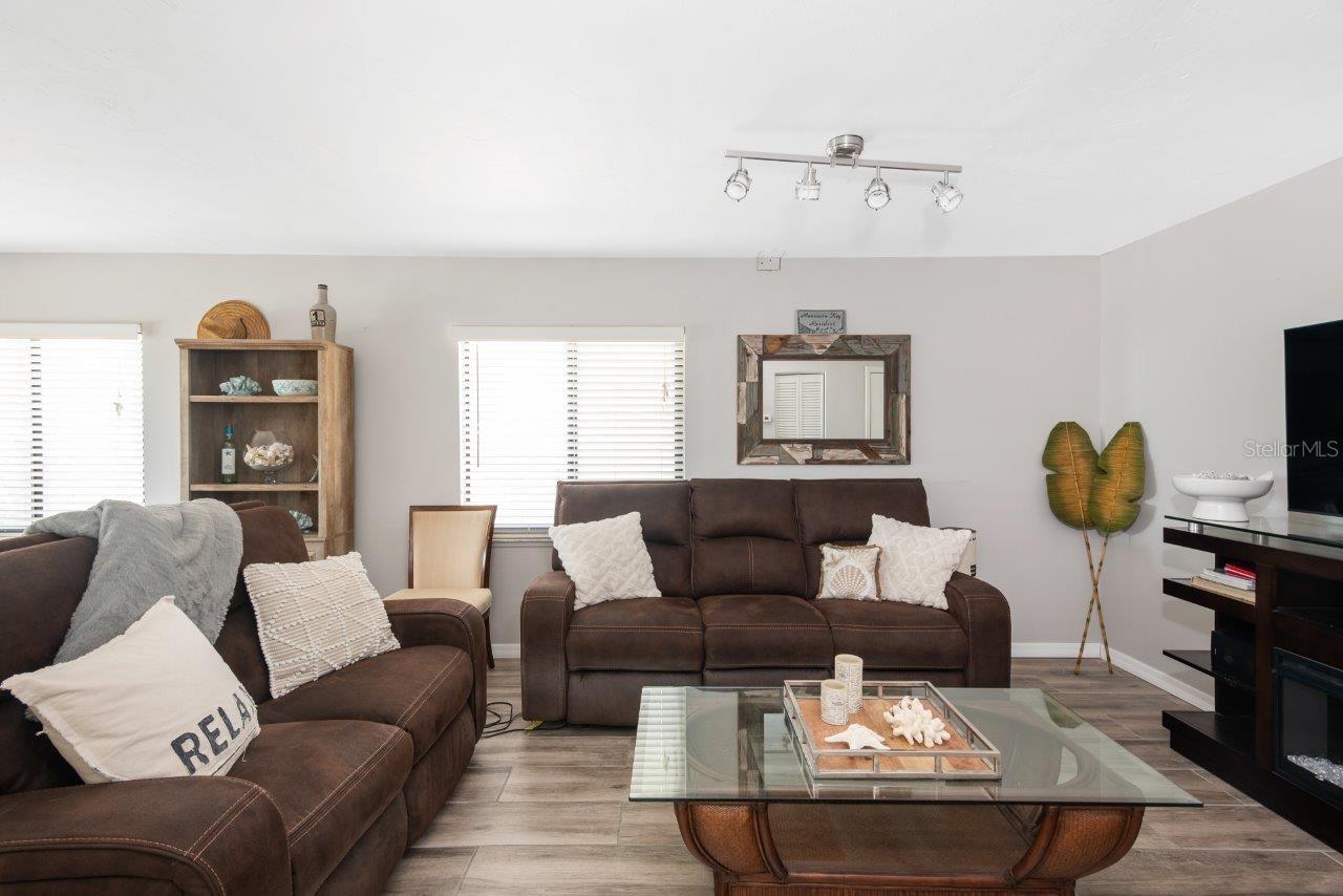 2350 N BEACH RD #2A, ENGLEWOOD, FL, 34223