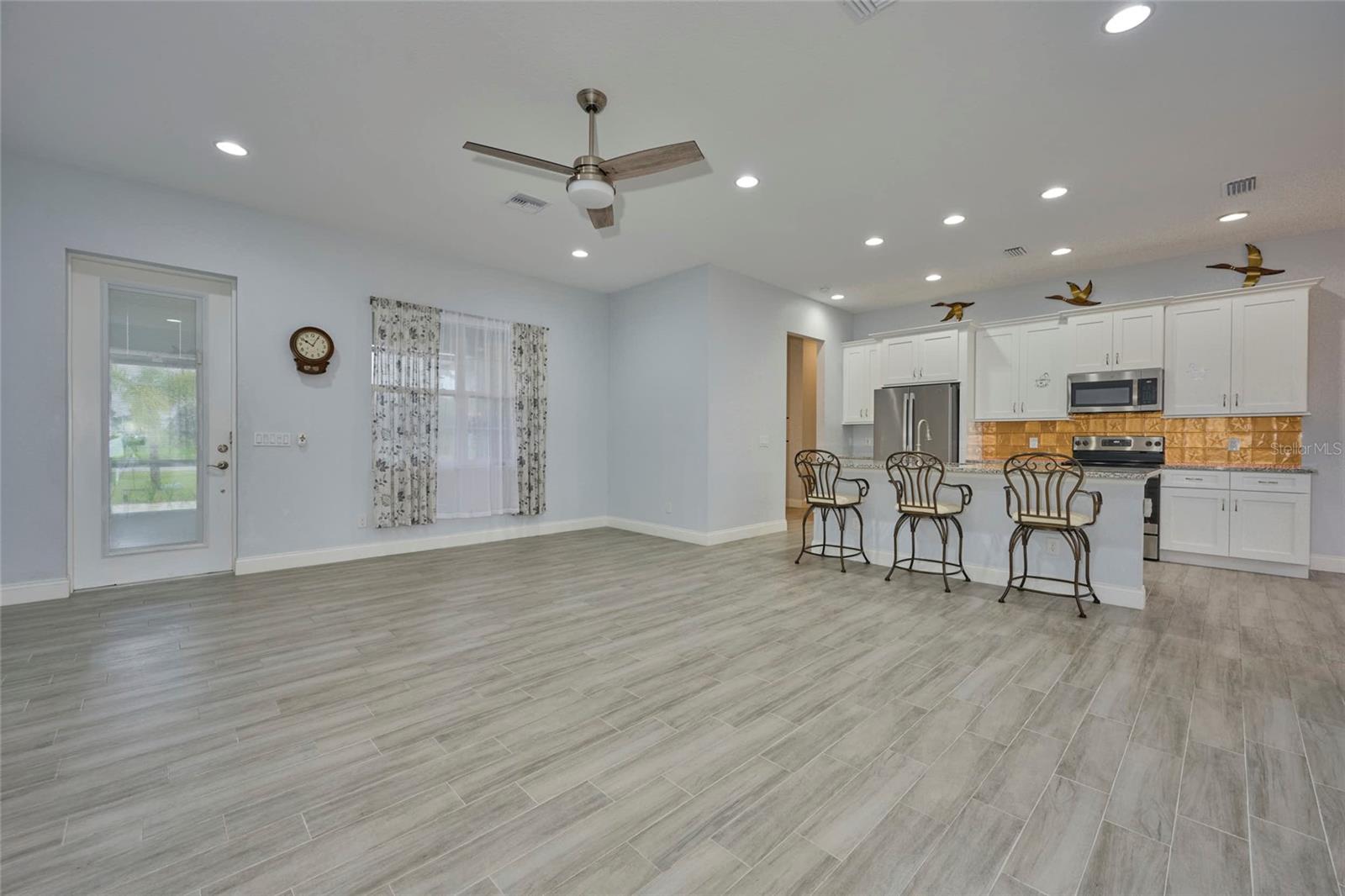 2430 PARK AVE, INDIAN LAKE ESTATES, FL, 33855
