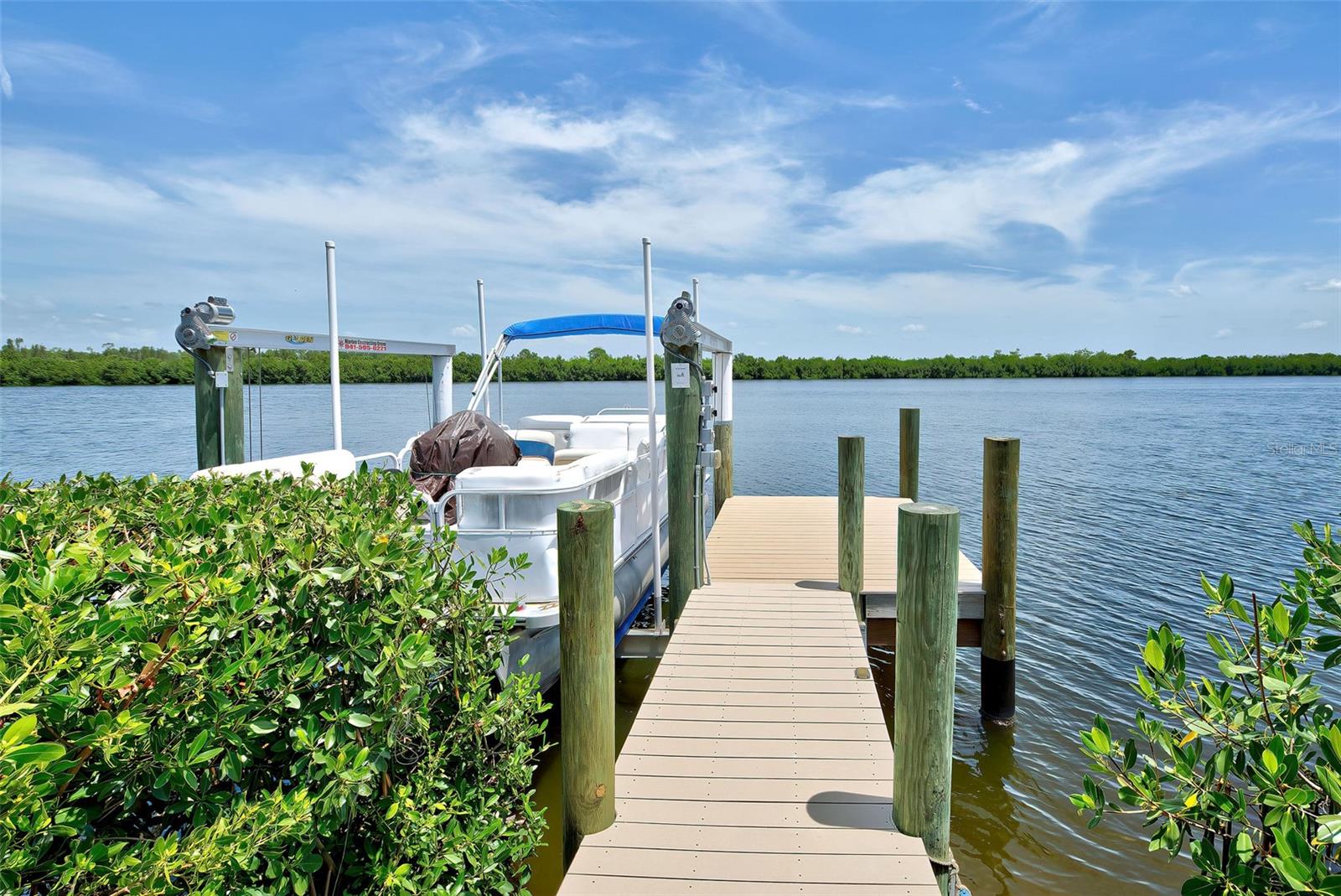 15240 SPANISH POINT DR, PORT CHARLOTTE, FL, 33981