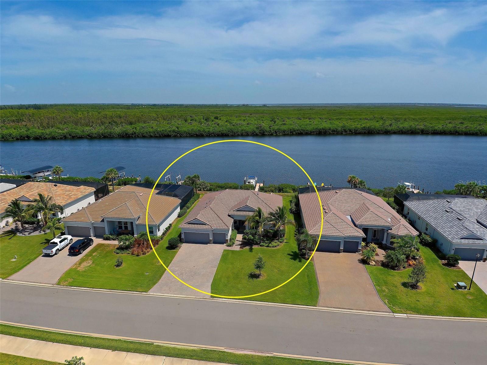 15240 SPANISH POINT DR, PORT CHARLOTTE, FL, 33981