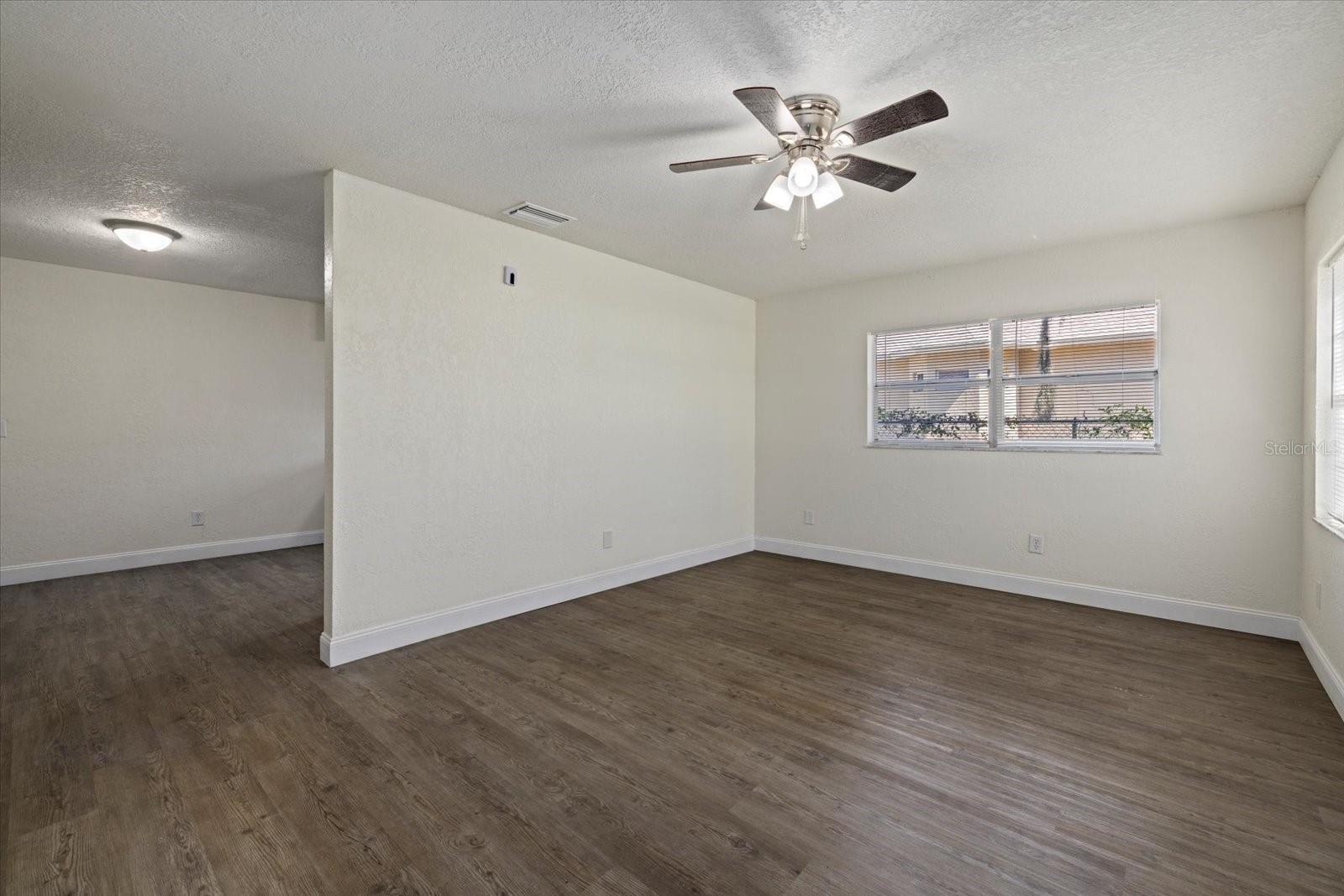 7018 N CENTER DR, TAMPA, FL, 33604
