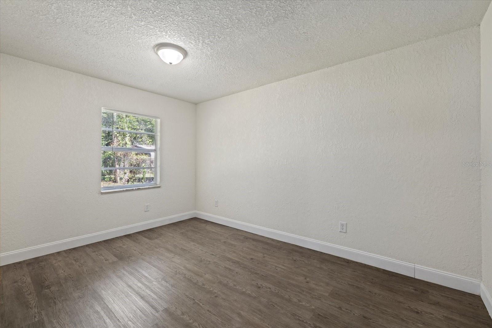 7018 N CENTER DR, TAMPA, FL, 33604
