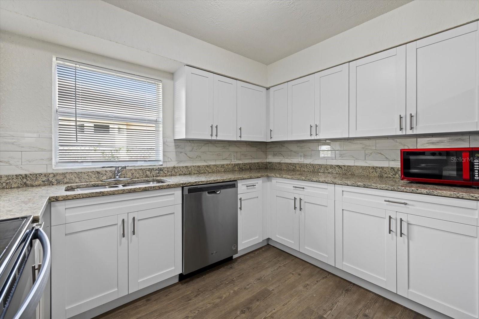 7018 N CENTER DR, TAMPA, FL, 33604