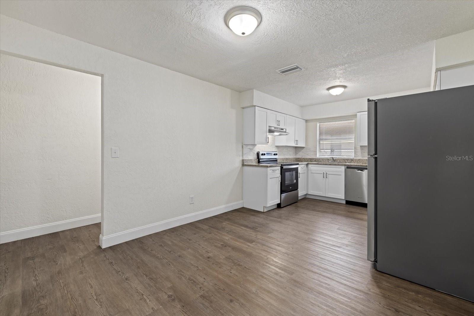 7018 N CENTER DR, TAMPA, FL, 33604