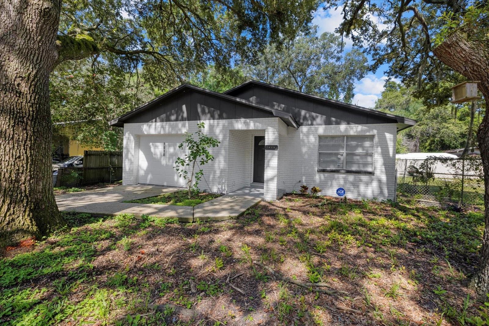 7018 N CENTER DR, TAMPA, FL, 33604